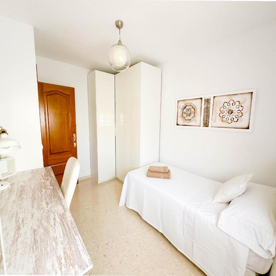 Apartament Catalina - Close To The Beach Estepona Ngoại thất bức ảnh